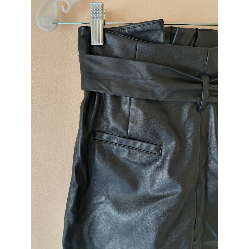 Women's S Black Faux Leather Paperbag Waist High Rise Belted Shorts - Picture 7 of 16